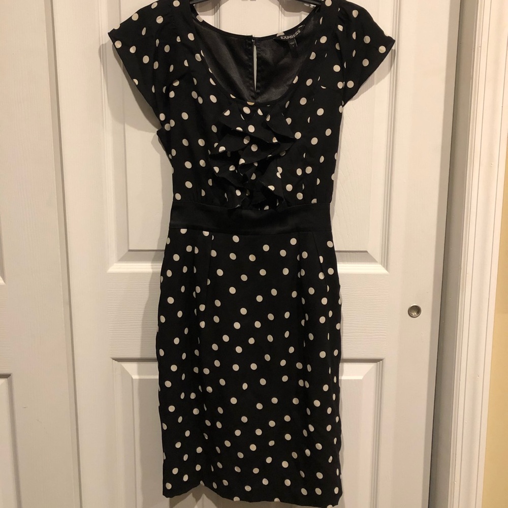 Women’s Express Ruffle Polka Dot Dress size 6